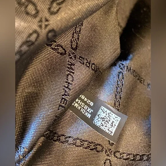 Michael Kors Camille Large Leather Satchel in Black Pebble with Gold Immaculate! - Picture 11 of 15